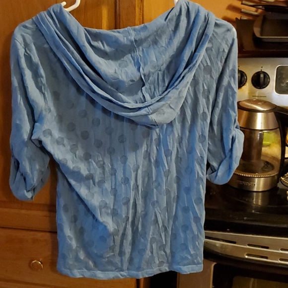 Top - Picture 2 of 2